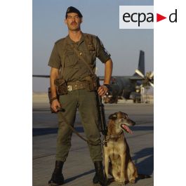 Pin's armée / SIRPA Service Informations et de Relations
