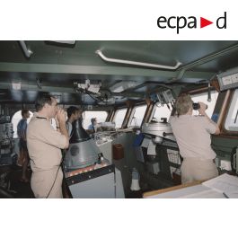 ImagesDéfense - Le capitaine de corvette Melzani, pacha du patrouilleur ...