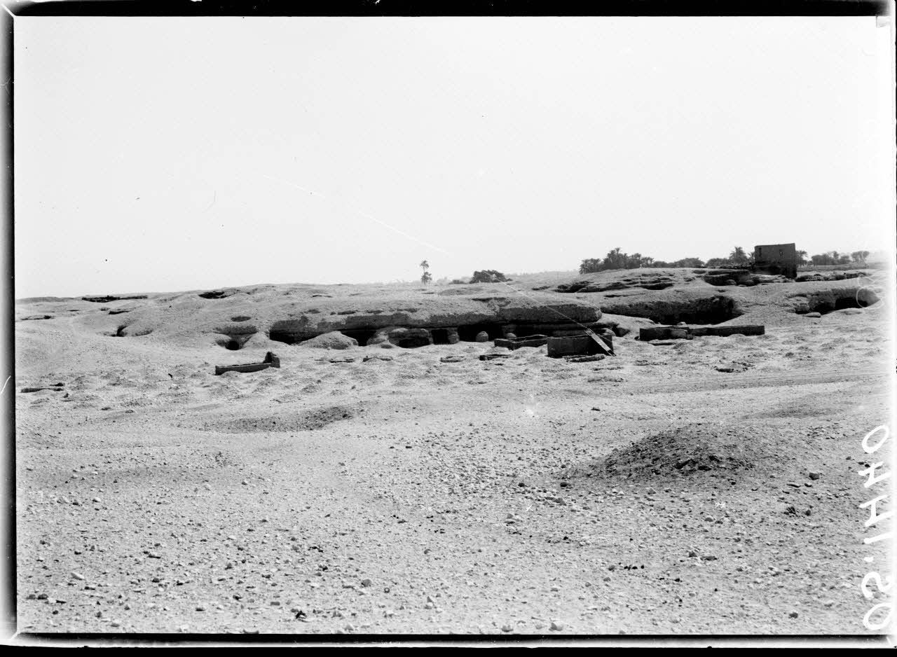 Thèbes. Egypte. La vallée des rois. [légende d'origine]