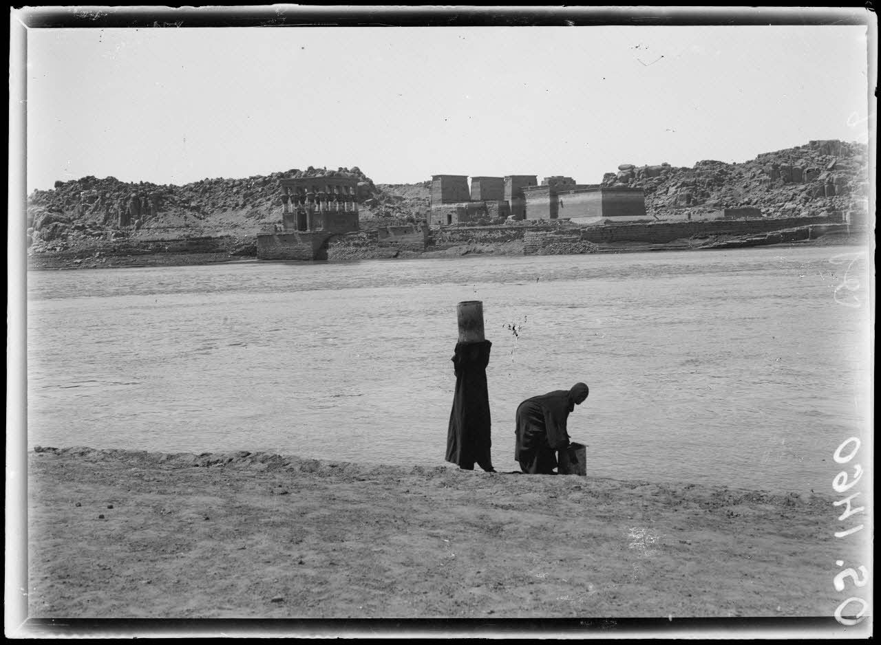 Egypte. Vue sur Philae. [légende d'origine]