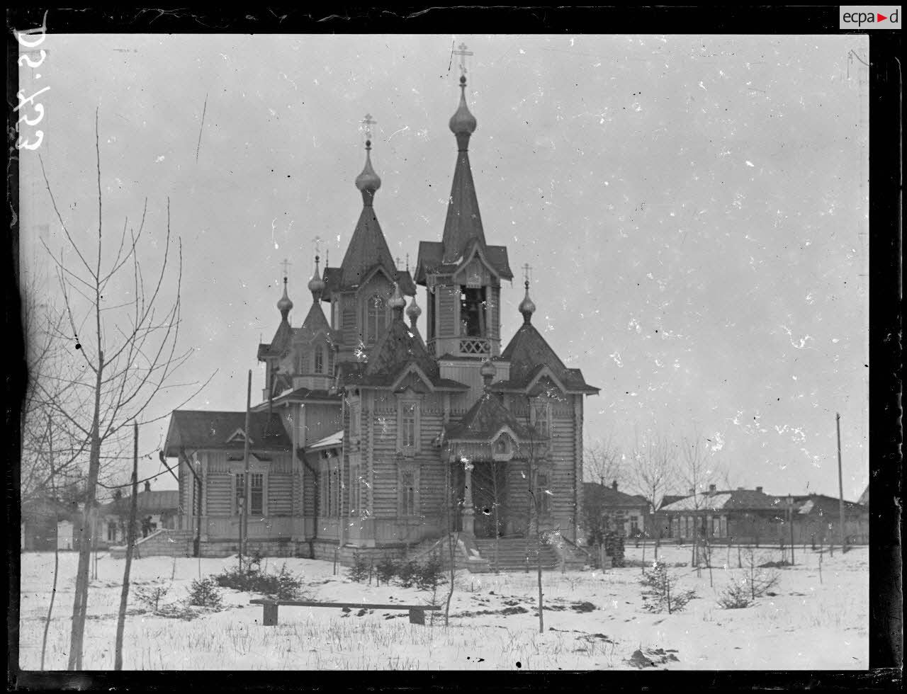 Sibérie. Eglise russe région Baïkal. [légende d'origine]