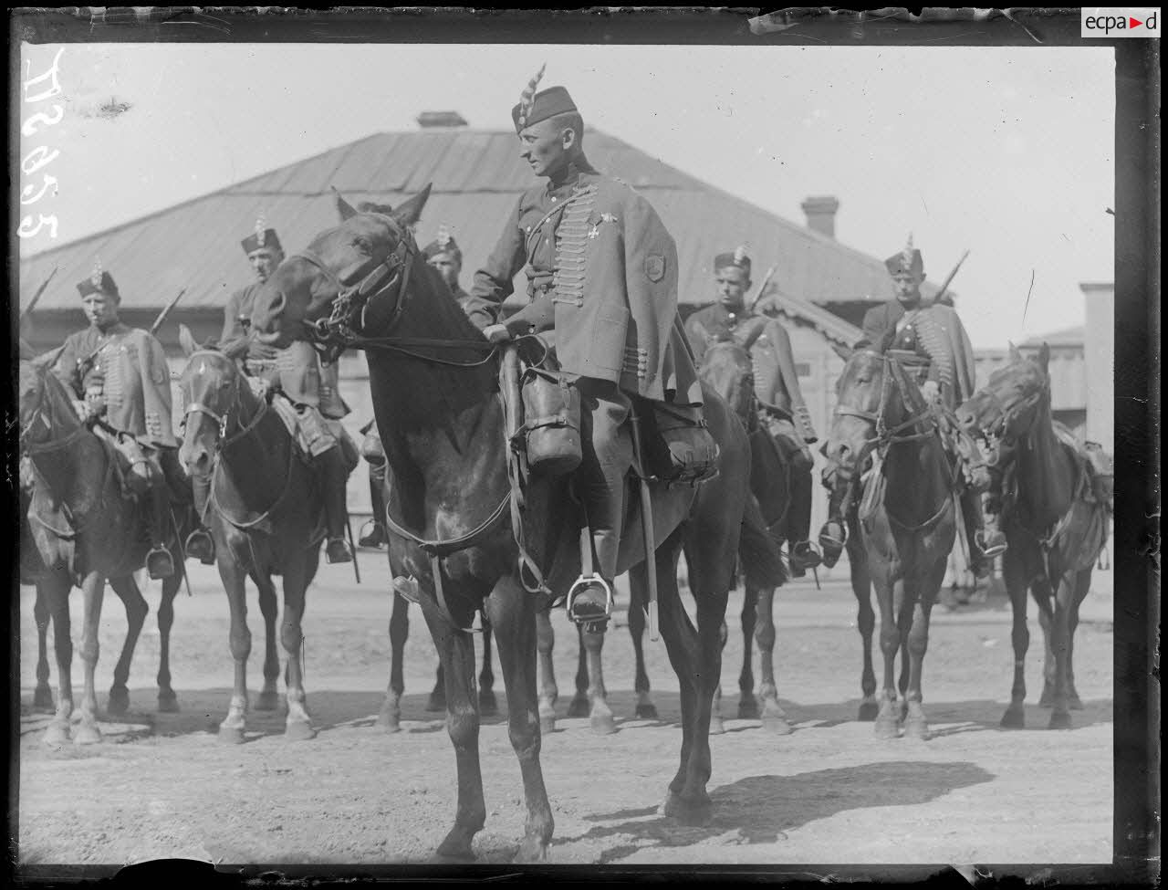 En Sibérie. Cavalerie tchèque. [légende d'origine]