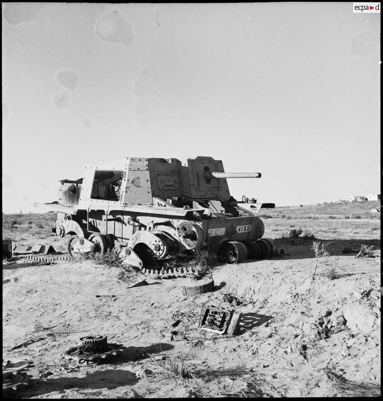 La campagne de Tunisie : dommages causés à l'armée italienne par les armées alliées.