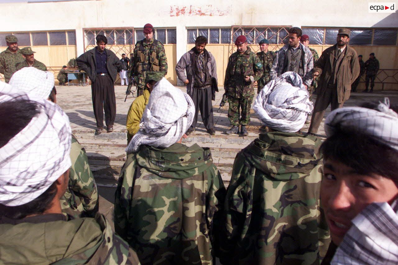 Instruction du 1er bataillon de l'armée nationale afghane (BANA).