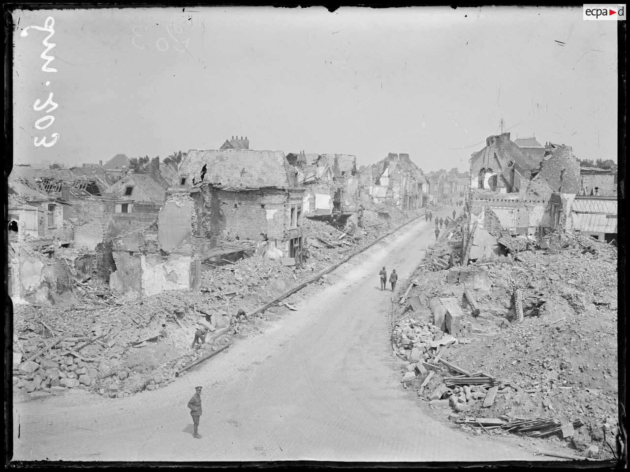 Bapaume, Pas-de-Calais, ruines. [légende d'origine]