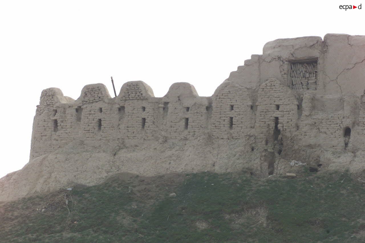 Remparts de la citadelle de Quala i Jangi près de Mazar e Charif.