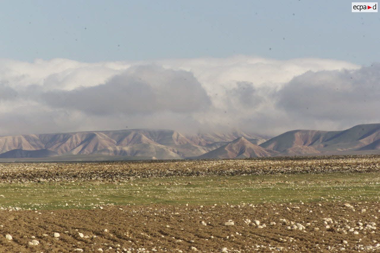 Paysages de collines aux alentours de Mazar e Charif.