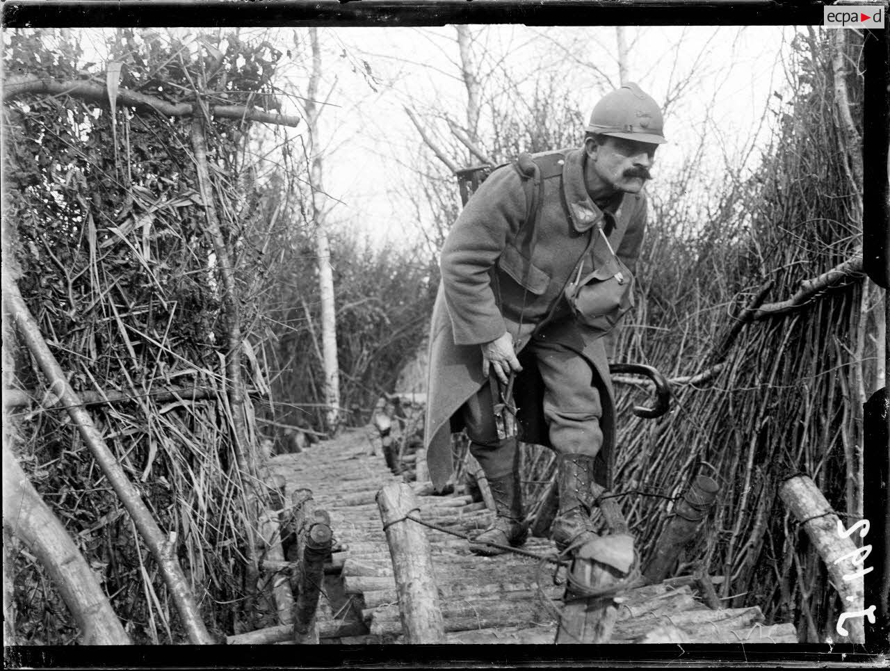 Meuse. Trottoir américain. [légende d'origine]