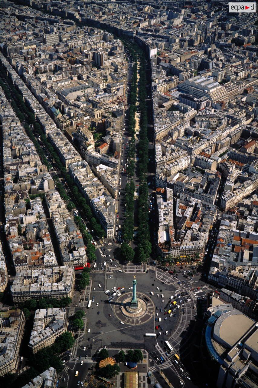 Paris 11e. Place de la Bastille.