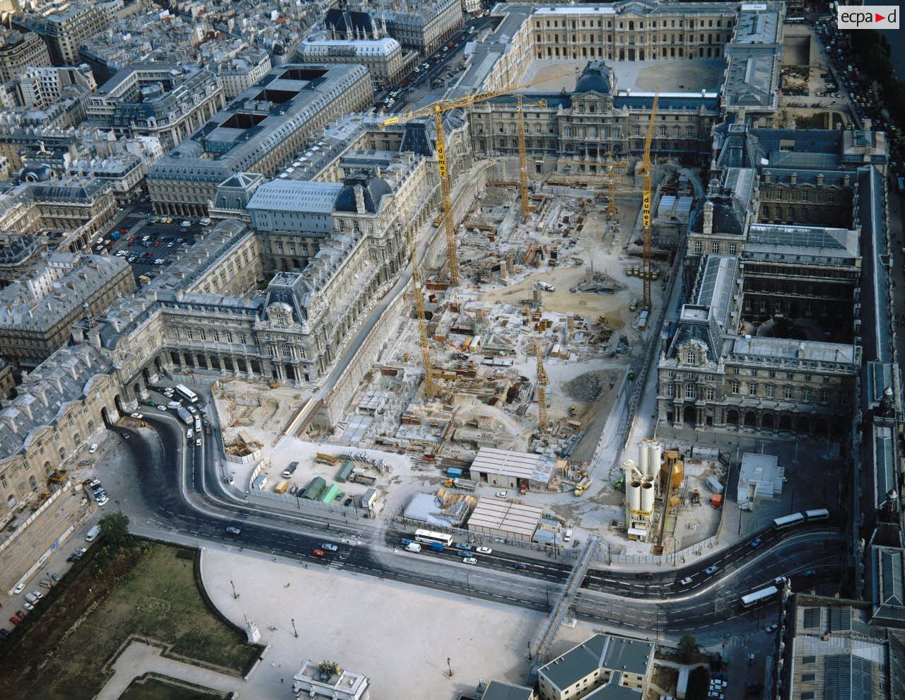 Paris 1er. Travaux du Louvre.