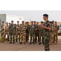 Discours du général de brigade Grégoire de Saint-Quentin, chef de l'opération Serval, à ses hommes au PCIAT (poste de commandement interarmées de théâtre) de Bamako (Mali).