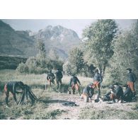 [Bivouac de fantassins de l'infanterie alpine.]