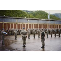 [Medal Parade : remise de médailles ONU au terme du mandat, fin juin 1994].