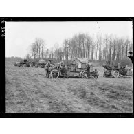 Courmelois. Les auto-canons de la section - 7e - ayant déterminé l'atterrissage d'un Fokker dans les lignes françaises. [légende d'origine]