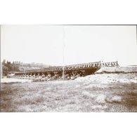 [Pont de chemin de fer en bois - estacade, s. d.]