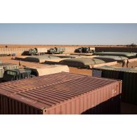 Vue du dépôt du Service des essences des armées (SEA) de la base avancée temporaire (BAT) de Madama, au Niger.