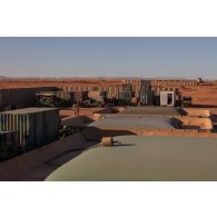 Vue du dépôt du Service des essences des armées (SEA) de la base avancée temporaire (BAT) de Madama, au Niger.