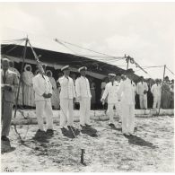 13244. Inauguration de la plage de Mazagan par le général Juin, résident général. [légende d'origine]