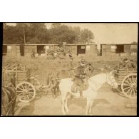 [Manoeuvres militaires à Choisy-le-Roi en 1909. Hôpital de campagne de la 21e division d'infanterie].