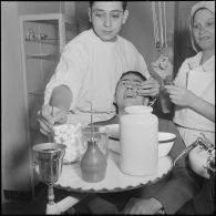 Service de stomatologie de l'hôpital militaire Maillot à Alger.