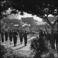 Tribune d'officiels lors des commémorations du 11 novembre à Alger.