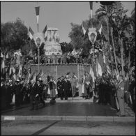 Cérémonie au monument aux morts d'Alger à l'occasion du 11 novembre.