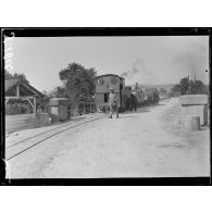 Pierrefitte-sur-Aire (Meuse). Petit train allant de Pierrefitte à Marcaulieu. [légende d'origine]