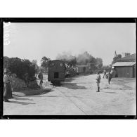 Pierrefitte-sur-Aire (Meuse). Petit train allant de Pierrefitte à Marcaulieu. [légende d'origine]