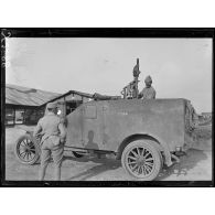 Près Jonchery-sur-Vesle (Marne). Auto mitrailleuse. [légende d’origine]