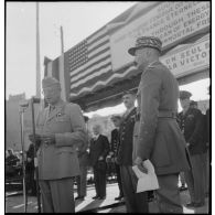 Discours des autorités lors d'une cérémonie franco-américaine à Alger.