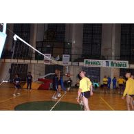 Tournoi de volley-ball à la BMN-N de Mitrovica et remise des trophées aux vainqueurs.