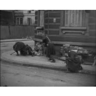 Reconstitution de l'assaut d'un bâtiment dans Mulhouse.