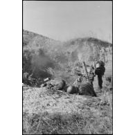 Manoeuvres d'une section de mortier d'infanterie 10 cm NbW. 35 (10 cm Nebelwerfer 35).