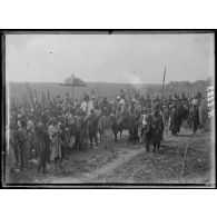 N'Gaoundéré village. Le commandant de la circonscription et le sultan. [légende d'origine]