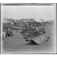 N'Gaoundéré. Les lanciers du sultan. [légende d'origine]