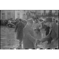 Front des Vosges : prise de Menaurupt, réfugiés du Thillot ; cérémonie du 11 Novembre à Remiremont.