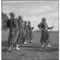 La fête du centenaire de la création des tirailleurs et des spahis.