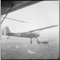 Avions Morane-Saulnier transportant le généra de Lattre de Tassigny en direction de Vinh Yen.