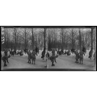 Landau. Palatinat.  Le patinage dans les fossés du fort Gérard. [légende d'origine]