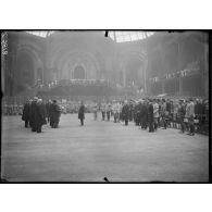 Paris, Grand Palais. Remise d'un sabre d'honneur offert par le Japon à la ville de Verdun. Allocution du maire de Verdun. [légende d'origine]