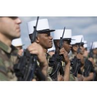 Rassemblement des légionnaires du 2e régiment étranger d'infanterie (2e REI) à Tapa, en Estonie.