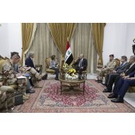 La ministre des Armées préside une réunion avec le Président irakien Barham Salih à Bagdad, en Irak.