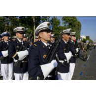 Revue des troupes de la gendarmerie maritime des forces de souveraineté pour le théâtre des Antilles lors de la cérémonie du 14 juillet 2011.