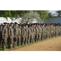 Rassemblement des forces françaises en Côte d'Ivoire (FFCI) pour une cérémonie à Abidjan, en Côte d'Ivoire.