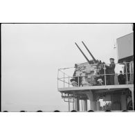 Des canons jumelés à bord d'un destroyer de la Kriegsmarine.