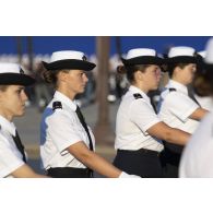 Sur la place de la Concorde, l'école de l'Air répète le défilé à pied du 14 juillet.