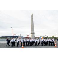 Derniers préparatifs de l'école nationale de police (ENP) de Périgueux avant le défilé à pied du 14 juillet sur la place de la Concorde.