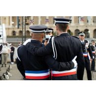 Derniers préparatifs de l'école nationale supérieure de la Police nationale (ENSPN) avant le défilé à pied du 14 juillet sur la place de la Concorde.