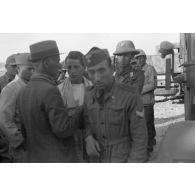 Activités germano-italiennes sur le port de Tripoli.