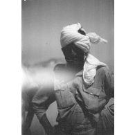 Lors de la bataille d'El Alamein, des prisonniers indiens de la 4e ou 5e division d'infanterie indienne.